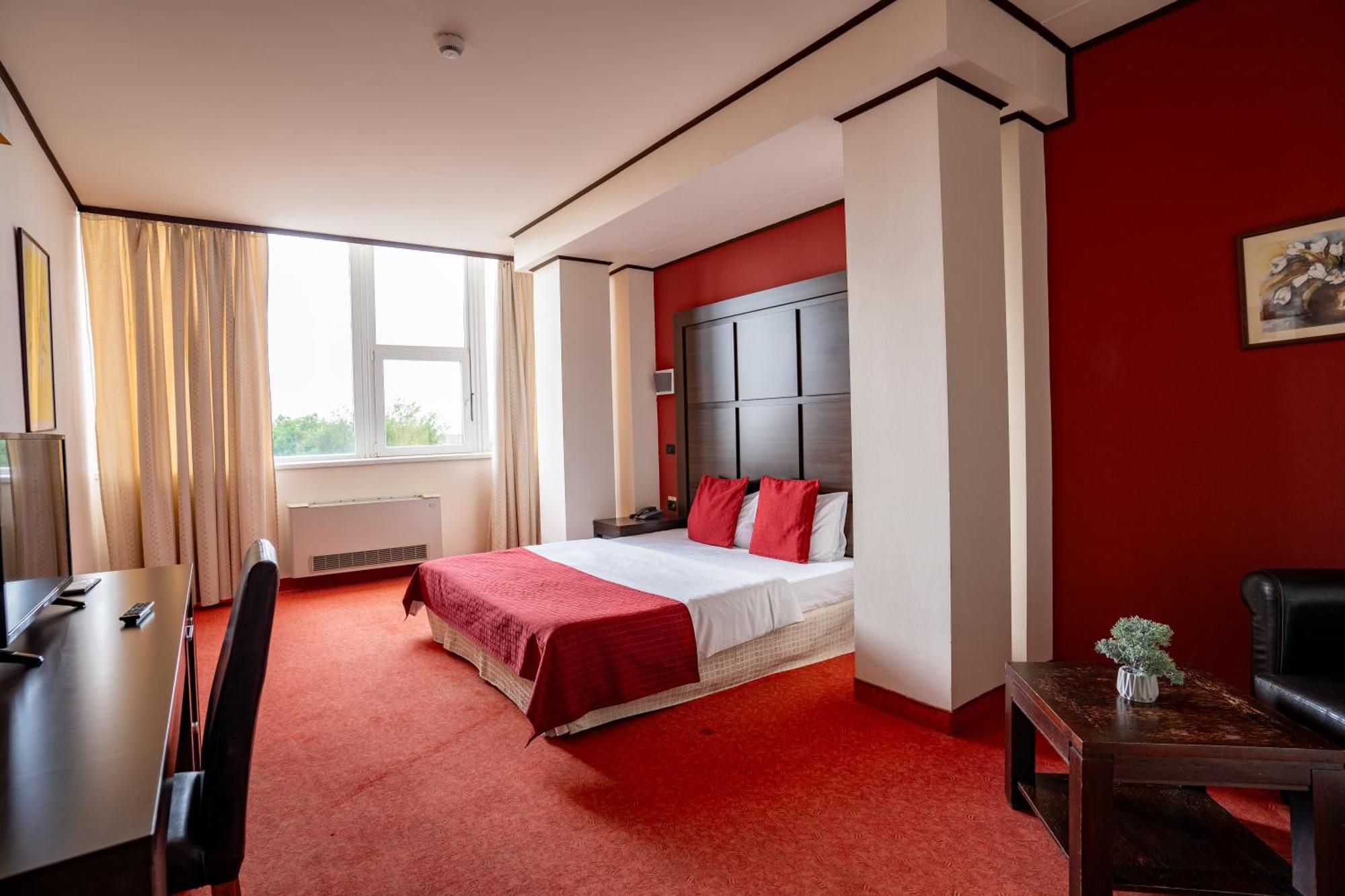 Hotel Aurelia Chisoda Exterior photo