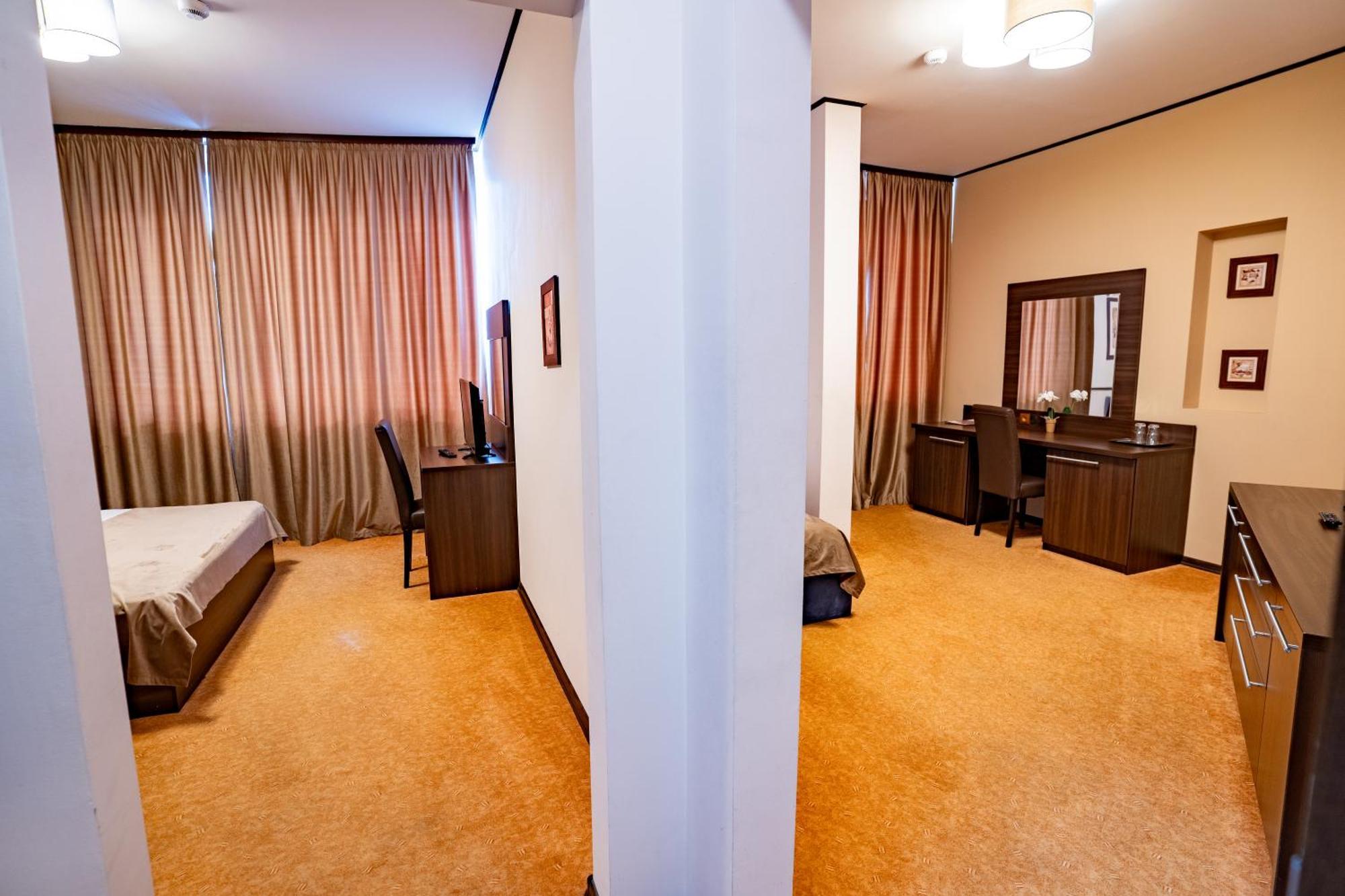 Hotel Aurelia Chisoda Exterior photo