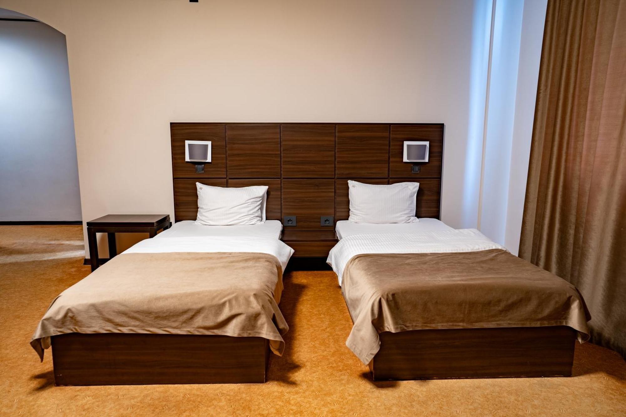 Hotel Aurelia Chisoda Exterior photo
